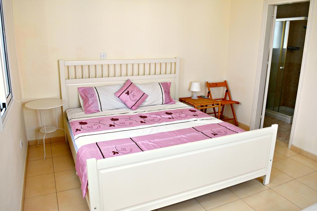 Latchi Beach Front Villa - Private Heated Pool - Amazing Uninterrupted Sea Views Polis Eksteriør billede