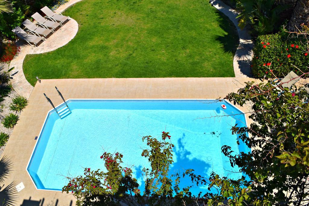 Latchi Beach Front Villa - Private Heated Pool - Amazing Uninterrupted Sea Views Polis Eksteriør billede